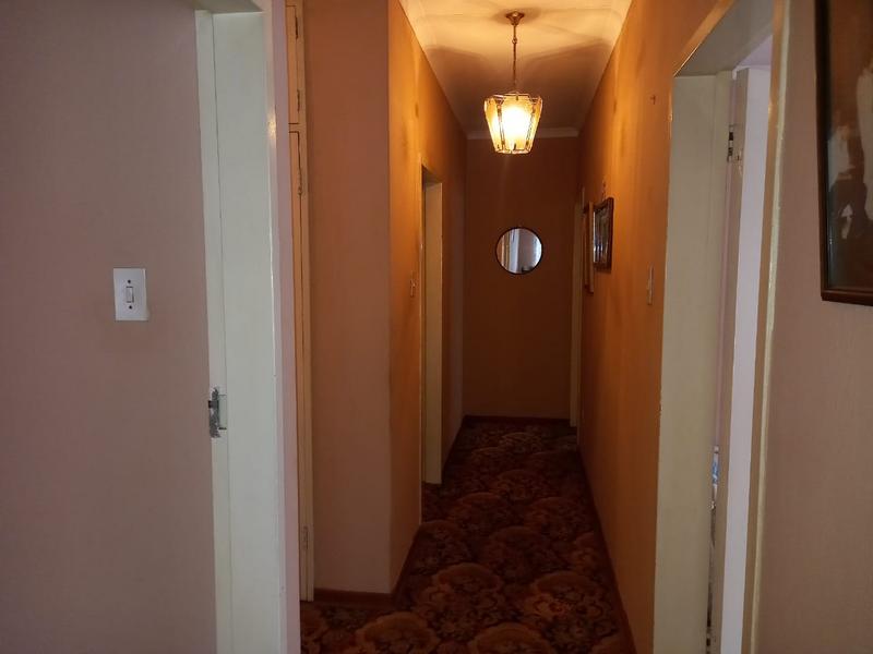 4 Bedroom Property for Sale in Bezuidenhout Valley Gauteng