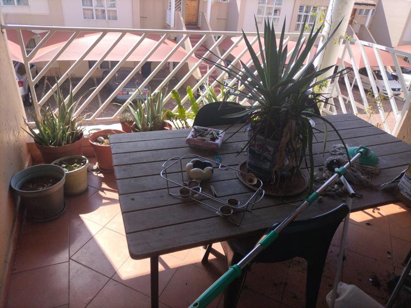 2 Bedroom Property for Sale in Mondeor Gauteng