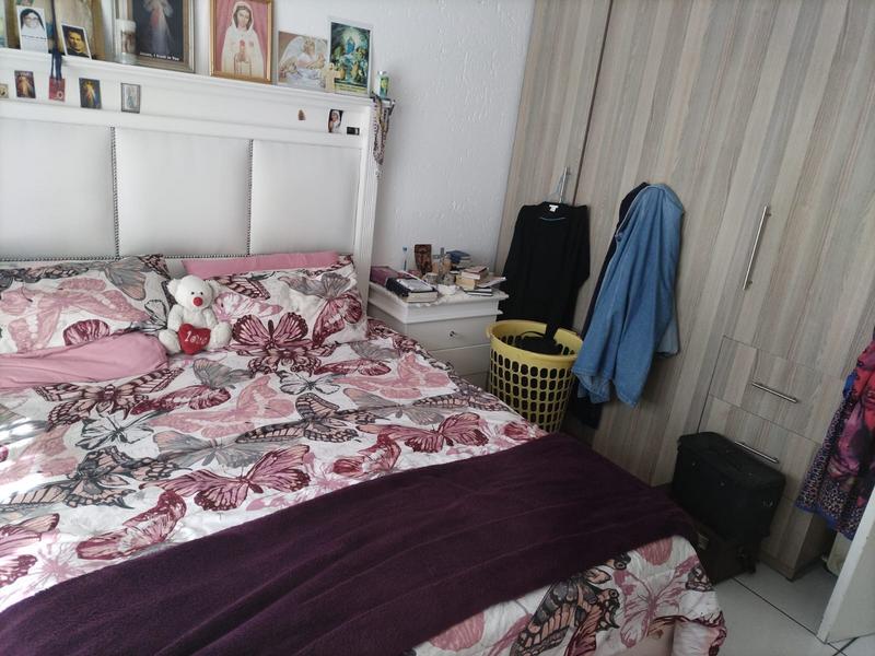 2 Bedroom Property for Sale in Mondeor Gauteng