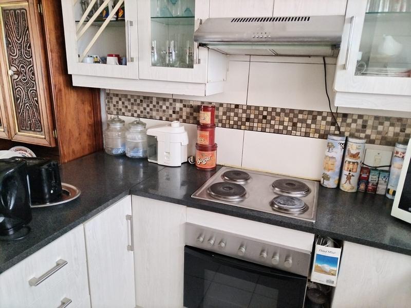2 Bedroom Property for Sale in Mondeor Gauteng