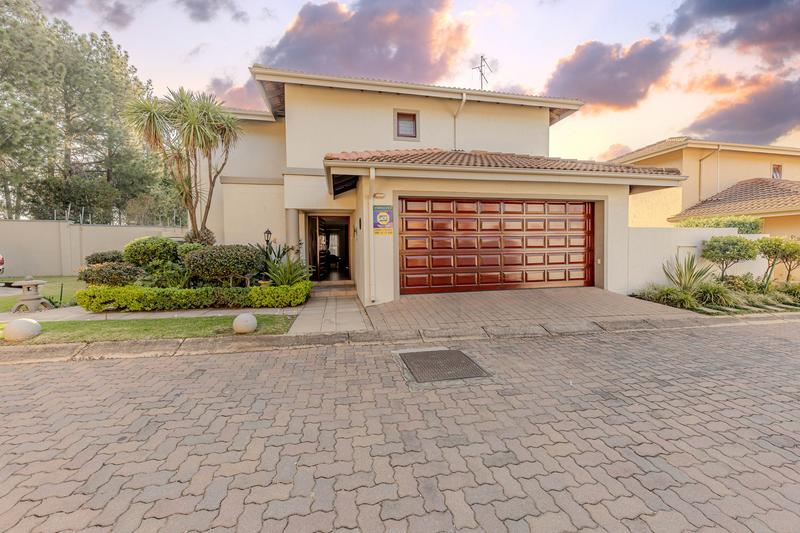3 Bedroom Property for Sale in Broadacres Gauteng