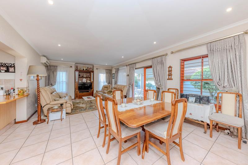 3 Bedroom Property for Sale in Broadacres Gauteng