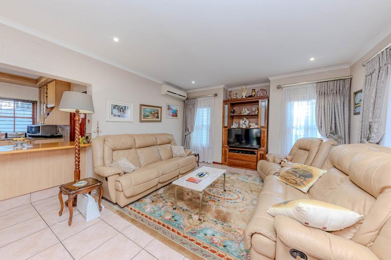 3 Bedroom Property for Sale in Broadacres Gauteng