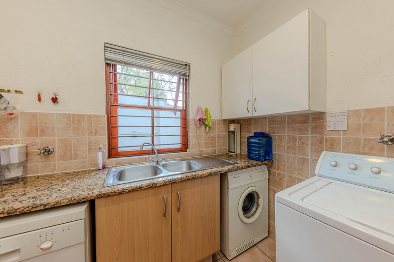 3 Bedroom Property for Sale in Broadacres Gauteng