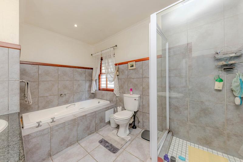 3 Bedroom Property for Sale in Broadacres Gauteng