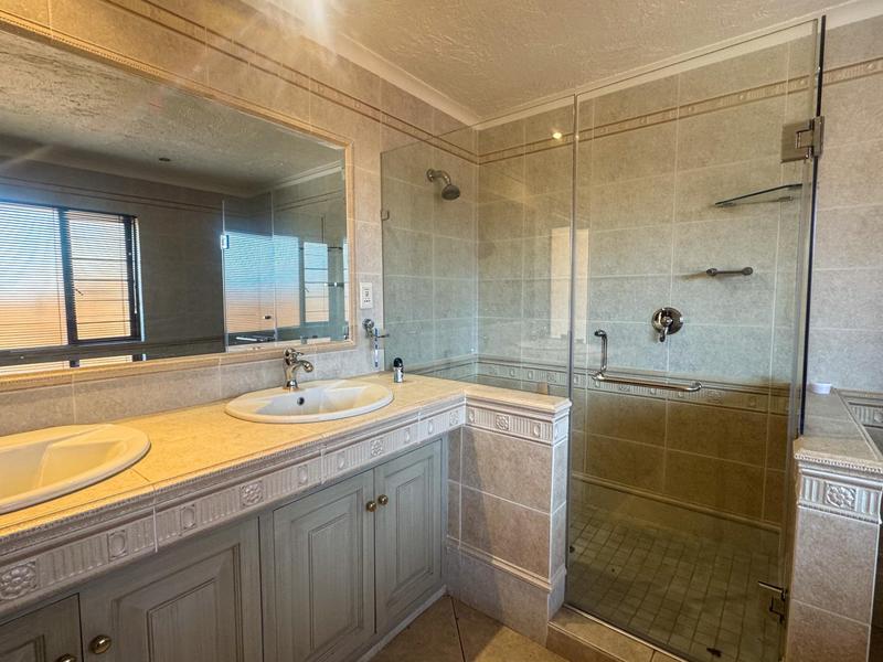 4 Bedroom Property for Sale in Poortview Gauteng
