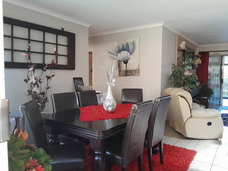 3 Bedroom Property for Sale in Annlin Gauteng