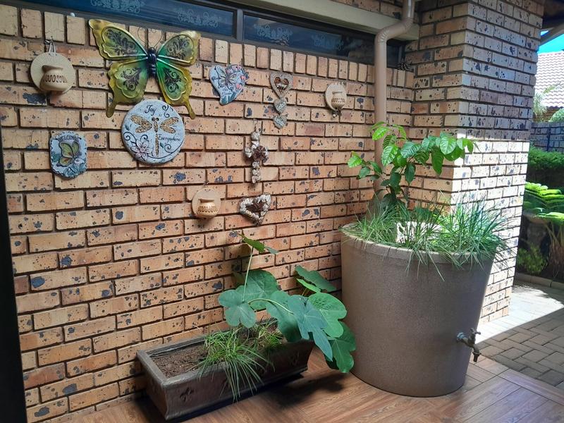 3 Bedroom Property for Sale in Annlin Gauteng