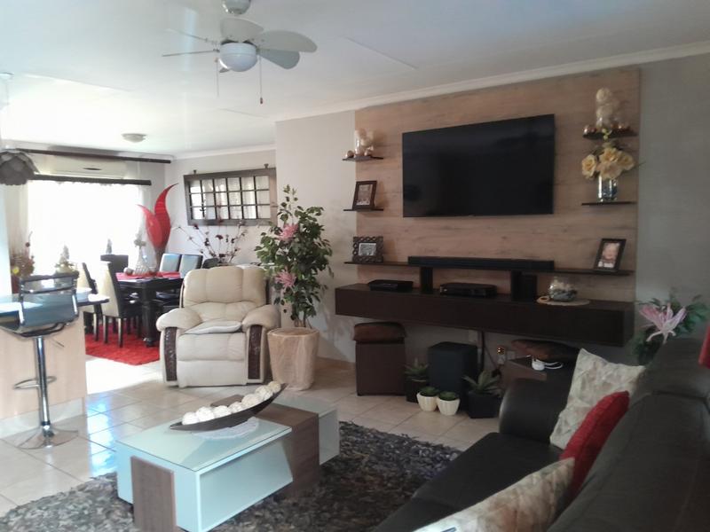3 Bedroom Property for Sale in Annlin Gauteng