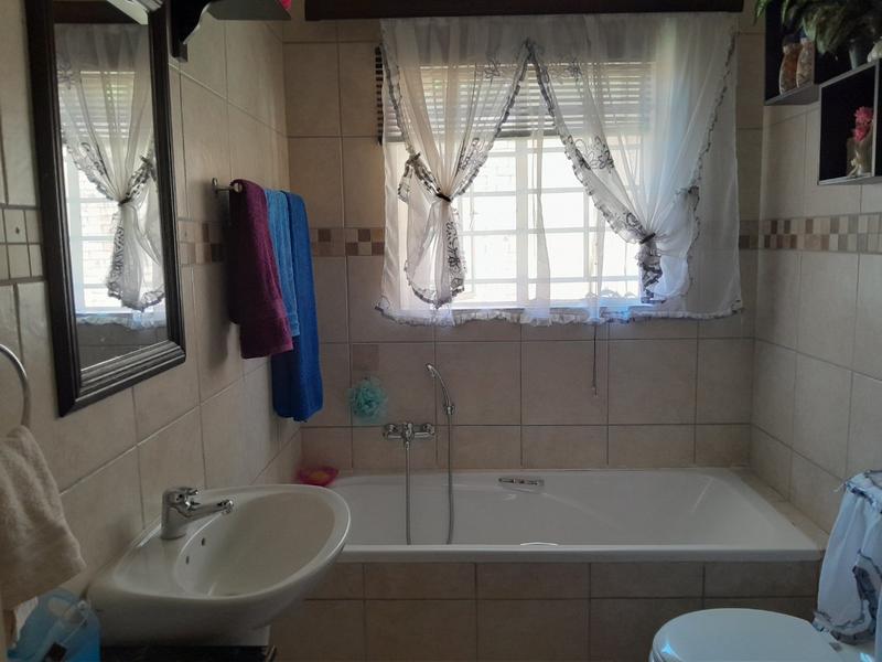 3 Bedroom Property for Sale in Annlin Gauteng