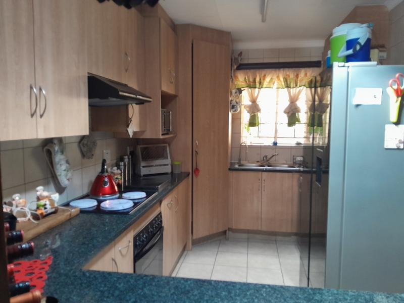 3 Bedroom Property for Sale in Annlin Gauteng