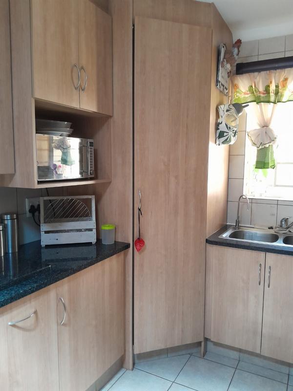 3 Bedroom Property for Sale in Annlin Gauteng