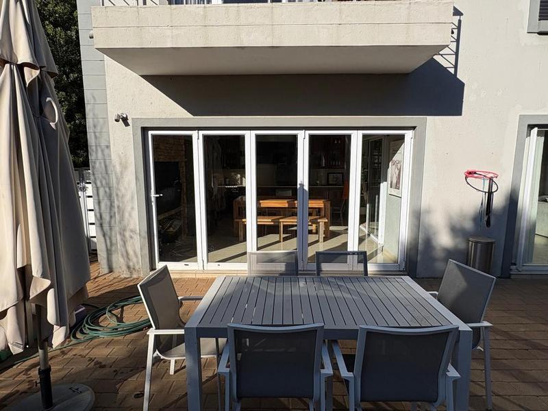 To Let 4 Bedroom Property for Rent in Midstream Hill Gauteng