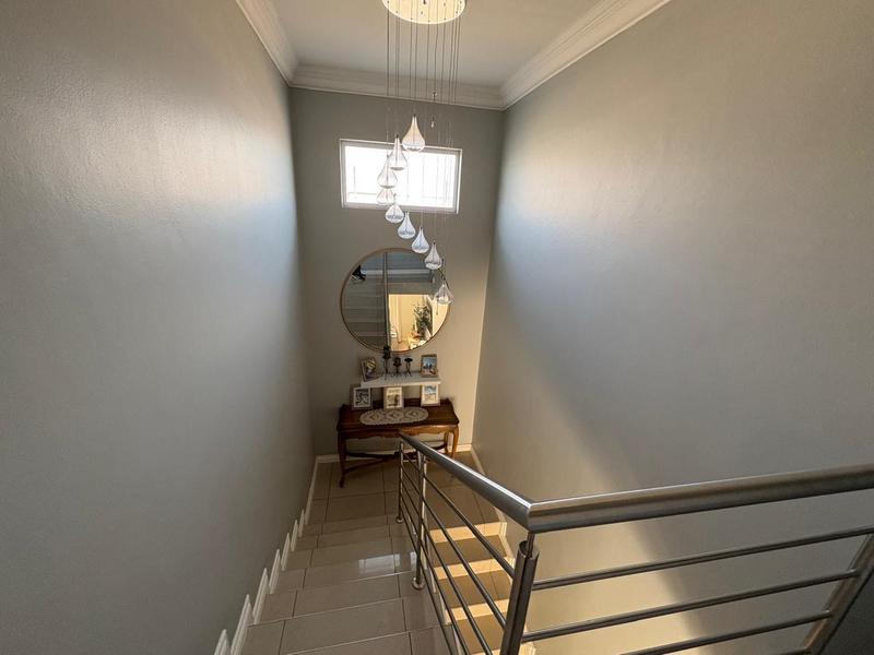 To Let 4 Bedroom Property for Rent in Midstream Hill Gauteng