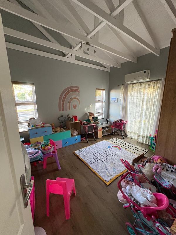To Let 4 Bedroom Property for Rent in Midstream Hill Gauteng