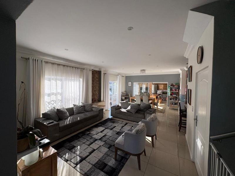To Let 4 Bedroom Property for Rent in Midstream Hill Gauteng