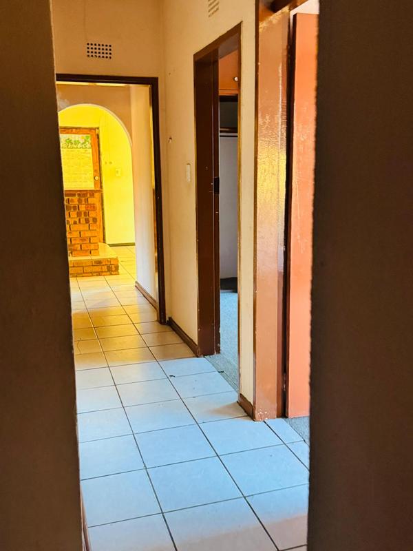 To Let 3 Bedroom Property for Rent in Windmill Park Gauteng