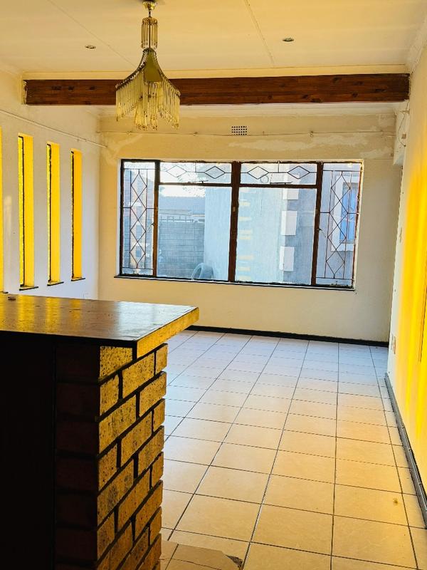 To Let 3 Bedroom Property for Rent in Windmill Park Gauteng