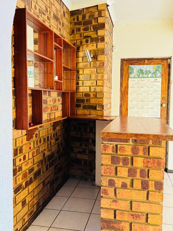 To Let 3 Bedroom Property for Rent in Windmill Park Gauteng