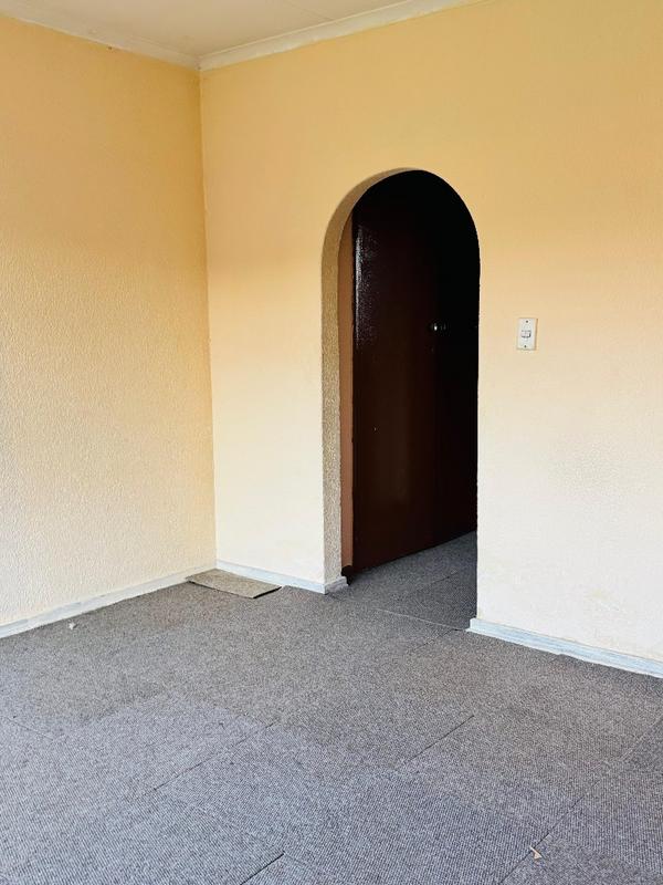 To Let 3 Bedroom Property for Rent in Windmill Park Gauteng