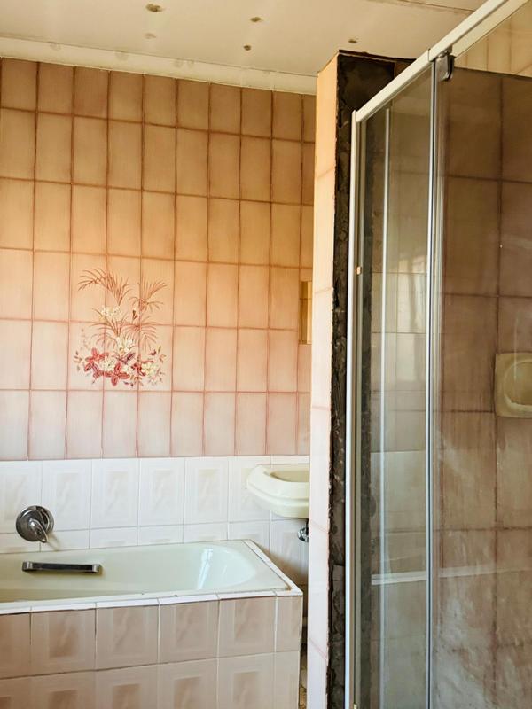 To Let 3 Bedroom Property for Rent in Windmill Park Gauteng