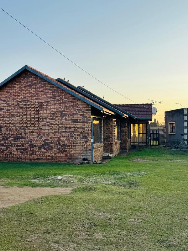 To Let 3 Bedroom Property for Rent in Windmill Park Gauteng