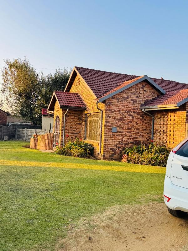To Let 3 Bedroom Property for Rent in Windmill Park Gauteng