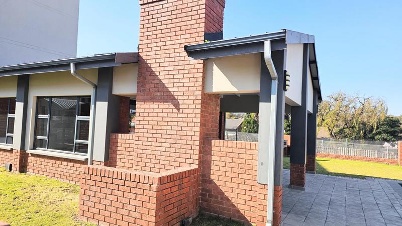 1 Bedroom Property for Sale in Sebenza Gauteng