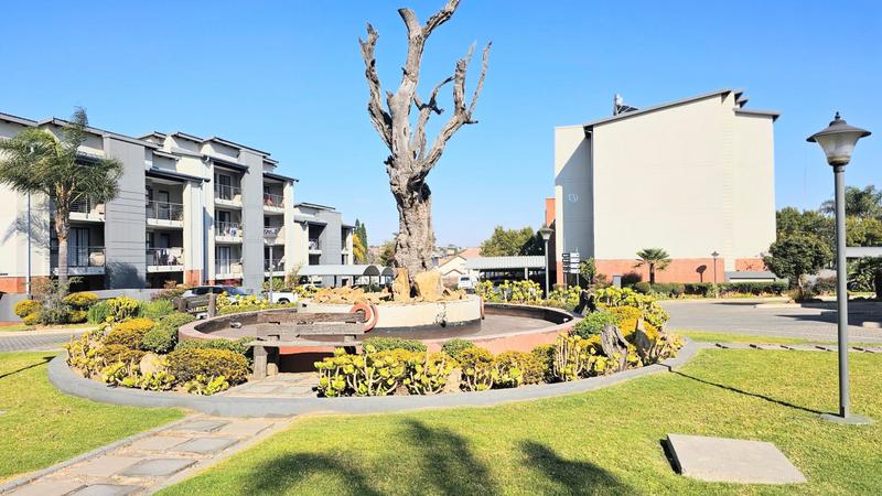 1 Bedroom Property for Sale in Sebenza Gauteng