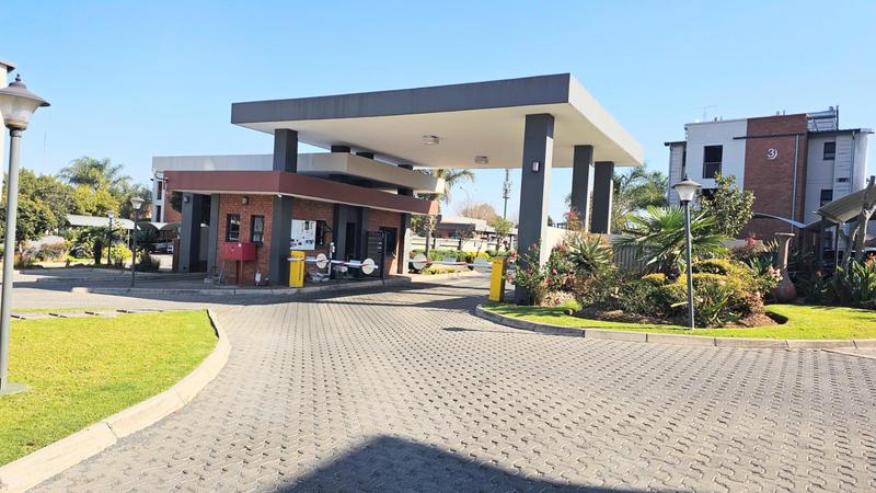 1 Bedroom Property for Sale in Sebenza Gauteng