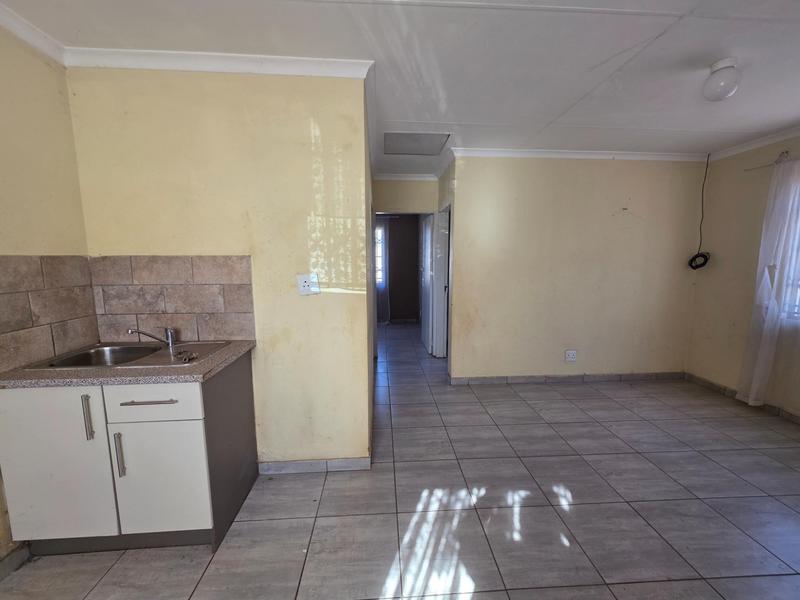 2 Bedroom Property for Sale in Dawn Park Gauteng