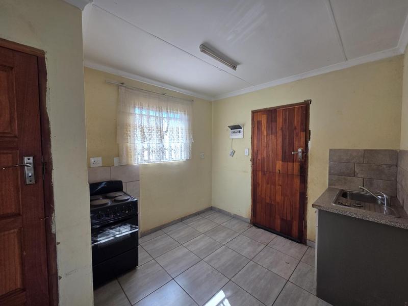2 Bedroom Property for Sale in Dawn Park Gauteng