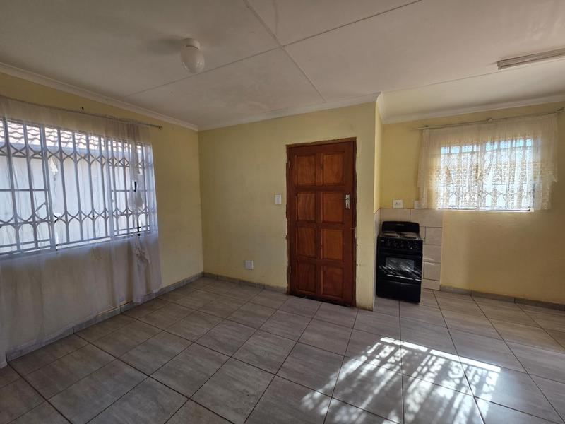 2 Bedroom Property for Sale in Dawn Park Gauteng