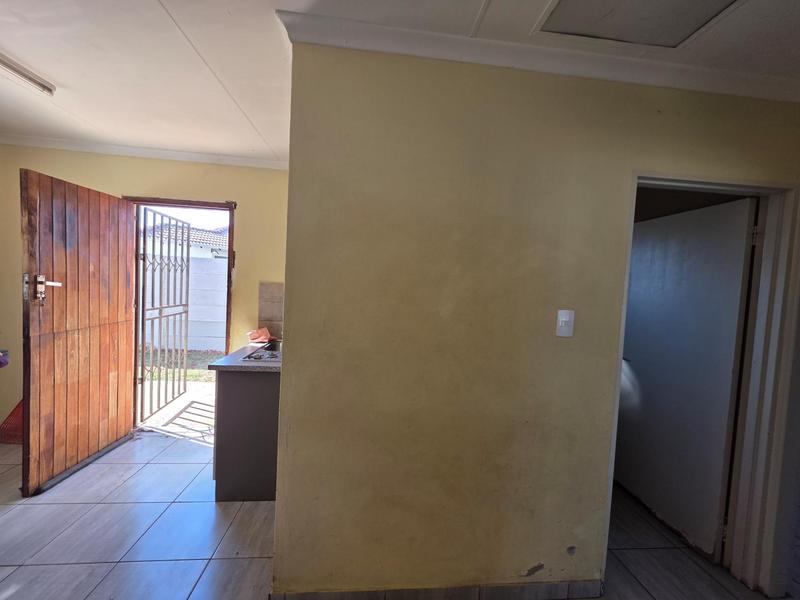 2 Bedroom Property for Sale in Dawn Park Gauteng