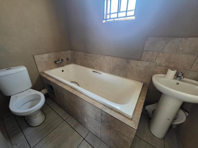 2 Bedroom Property for Sale in Dawn Park Gauteng