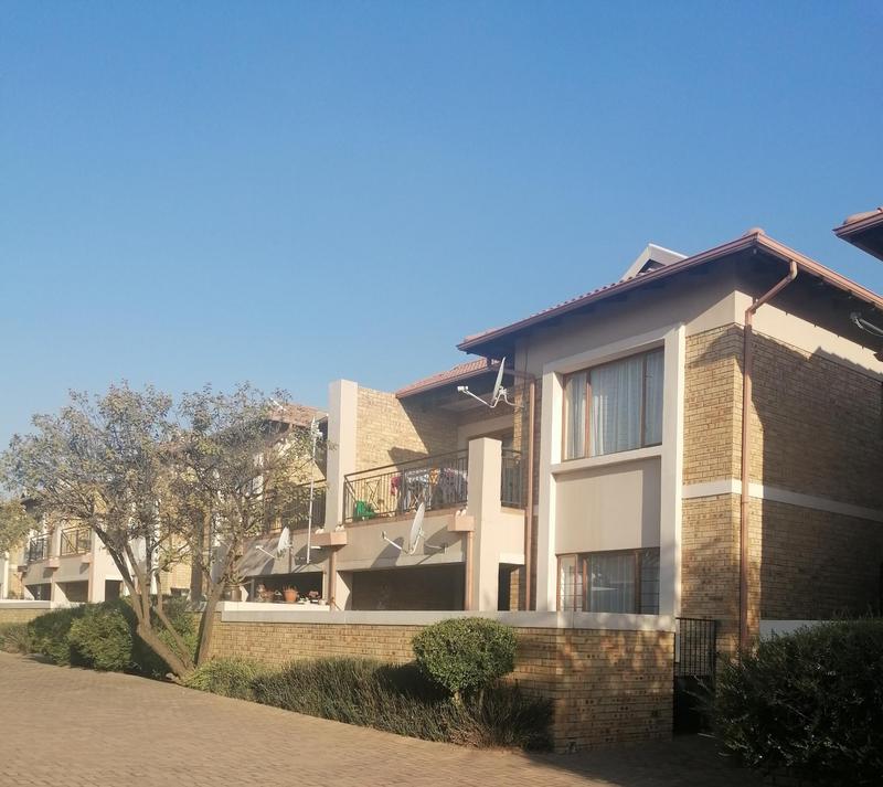 2 Bedroom Property for Sale in Sonneveld Gauteng