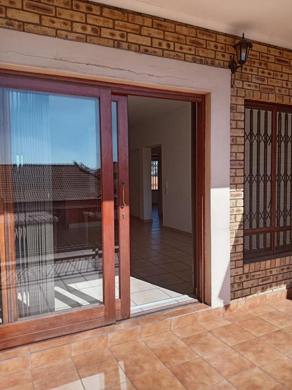 2 Bedroom Property for Sale in Sonneveld Gauteng