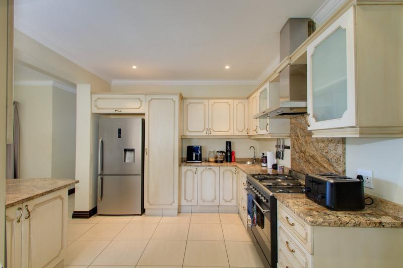 To Let 4 Bedroom Property for Rent in Beverley Gauteng