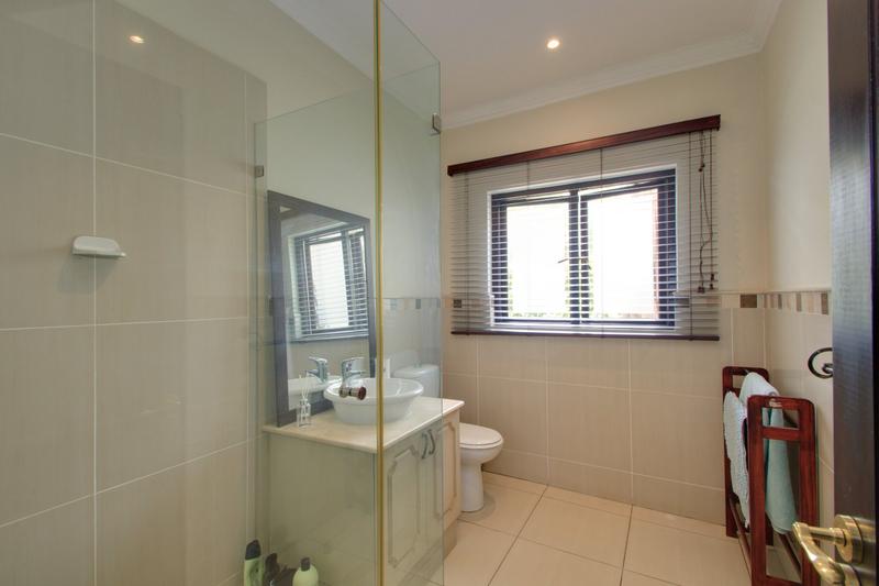 To Let 4 Bedroom Property for Rent in Beverley Gauteng