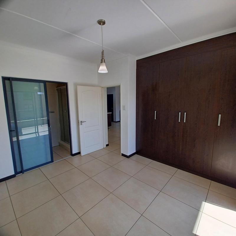 To Let 2 Bedroom Property for Rent in Broadacres Gauteng