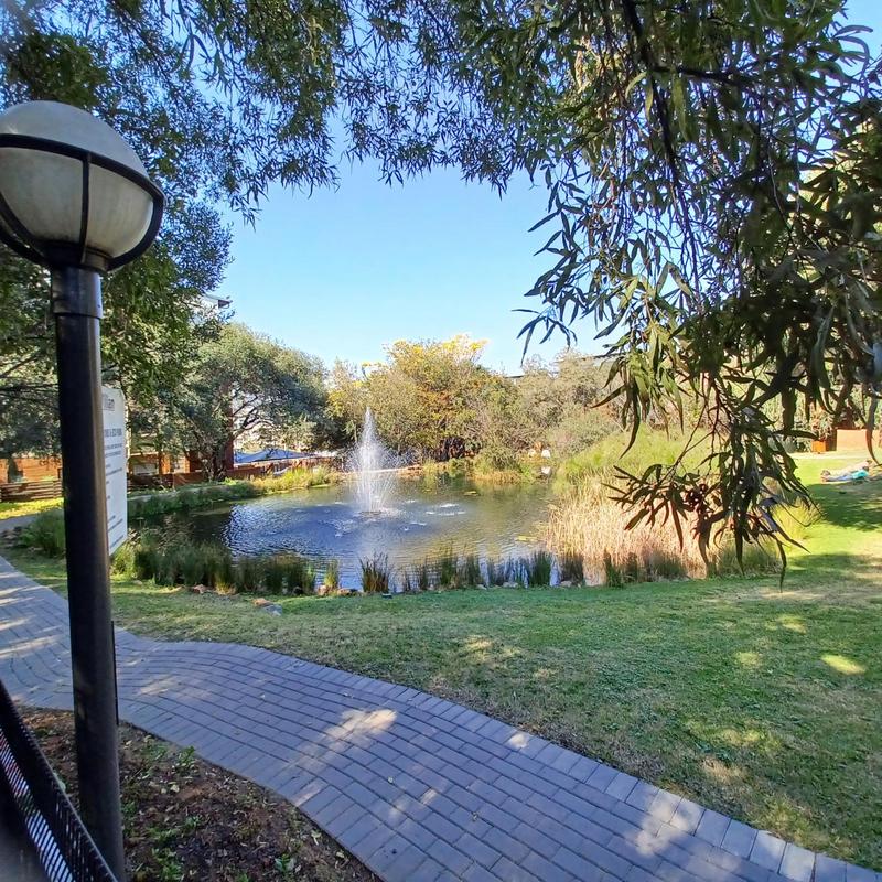 To Let 2 Bedroom Property for Rent in Broadacres Gauteng