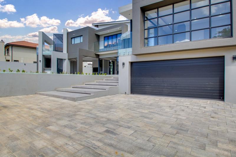 To Let 4 Bedroom Property for Rent in Broadacres Gauteng