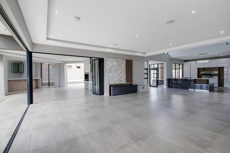 To Let 4 Bedroom Property for Rent in Broadacres Gauteng