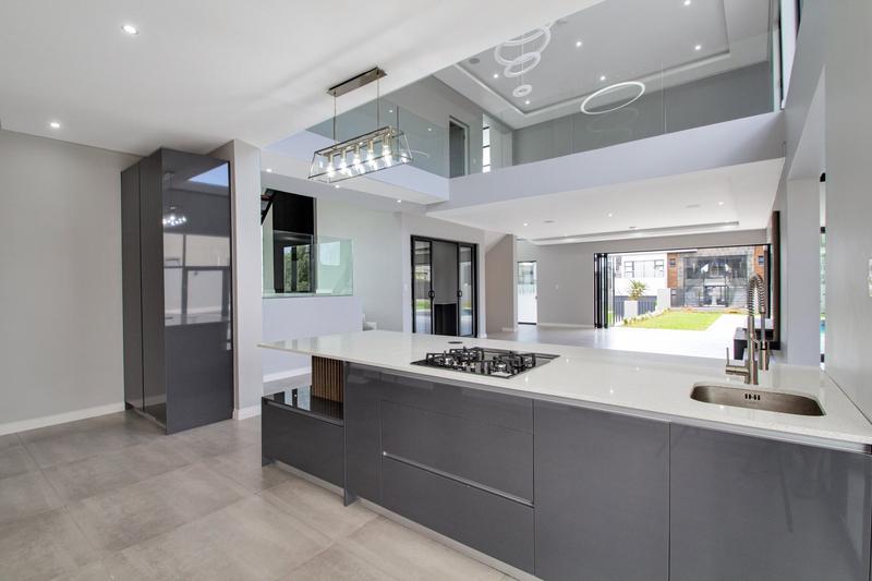 To Let 4 Bedroom Property for Rent in Broadacres Gauteng