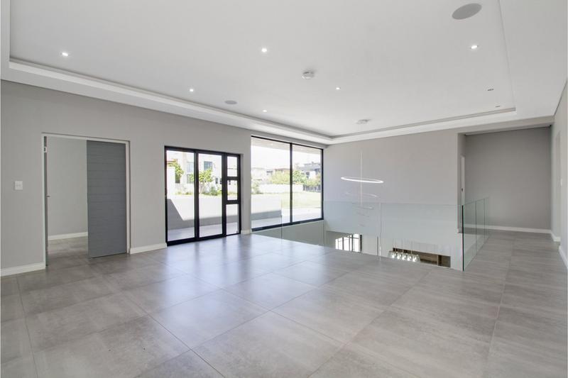 To Let 4 Bedroom Property for Rent in Broadacres Gauteng