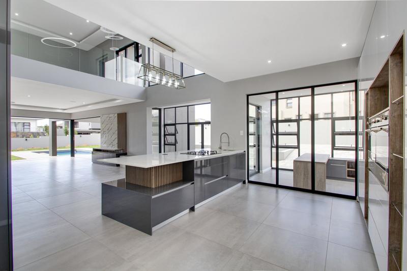 To Let 4 Bedroom Property for Rent in Broadacres Gauteng