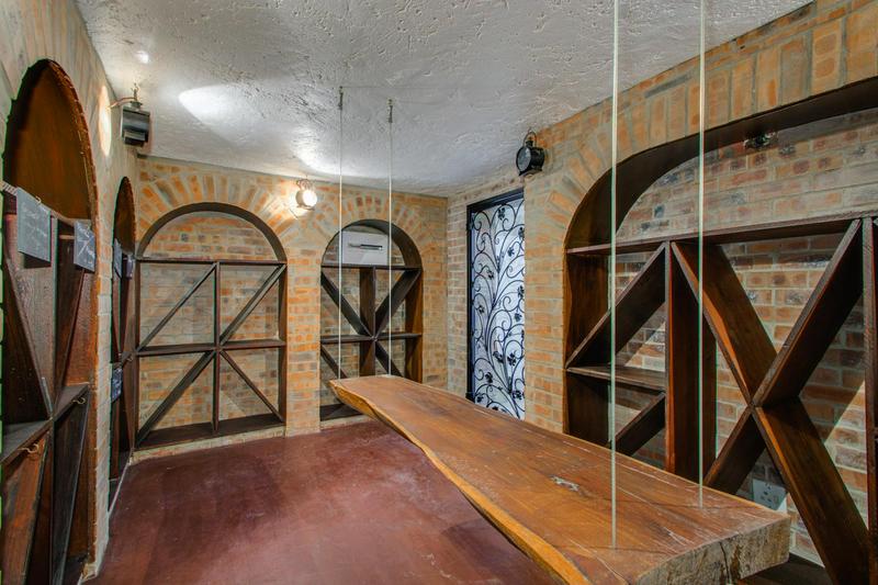 To Let 4 Bedroom Property for Rent in Dainfern Golf Estate Gauteng