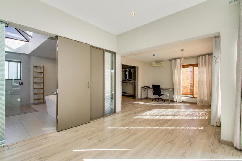 To Let 4 Bedroom Property for Rent in Dainfern Golf Estate Gauteng