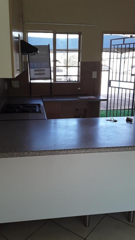 To Let 2 Bedroom Property for Rent in Stone Ridge Gauteng