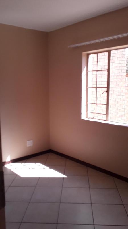 To Let 2 Bedroom Property for Rent in Stone Ridge Gauteng